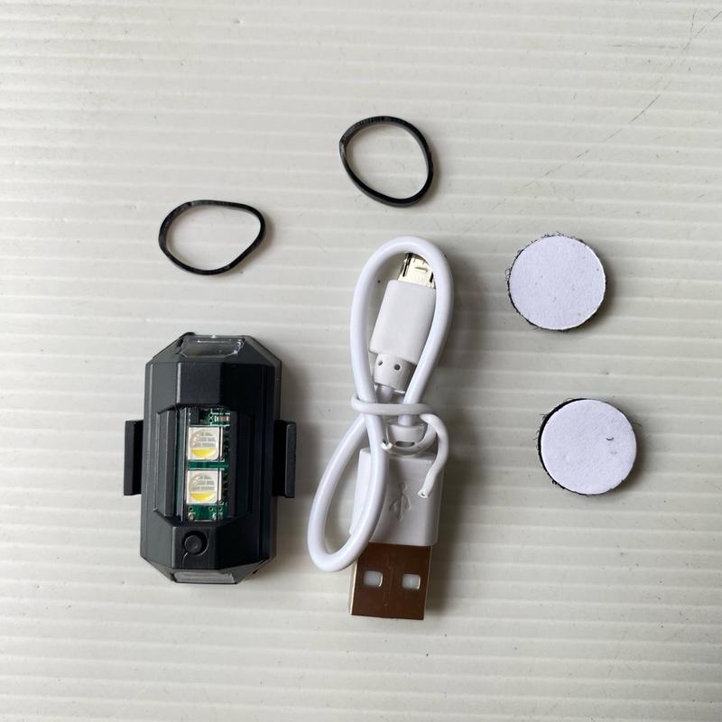 Lampu Kolong Pesawat LED 7 Warna Kedap Kedip dengan Kabel USB dan Tempelan Gratis - Car 5