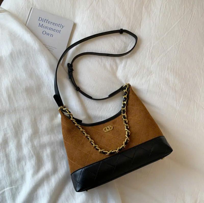  Túi xách nữ Disney cổ điển phong cách retro mẫu mới 2025 dáng chần bông dễ phối đồ đeo chéo phối màu tương phản đeo vai hoặc kẹp nách Z120 