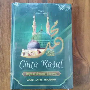 Buku cinta rasul sholawat 3 bahasa Arab Latin terjemah isyfalana lirboyo majmuat qoshidah solawat dekengane pusat dekenge pusat cinta rosul