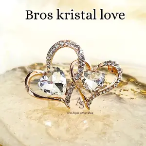 Athar - Bros Pin Love Kristal Bross Jilbab Aksesoris Wanita Klasik Mewah Elegan dengan Desain Hati Berkilau geometris