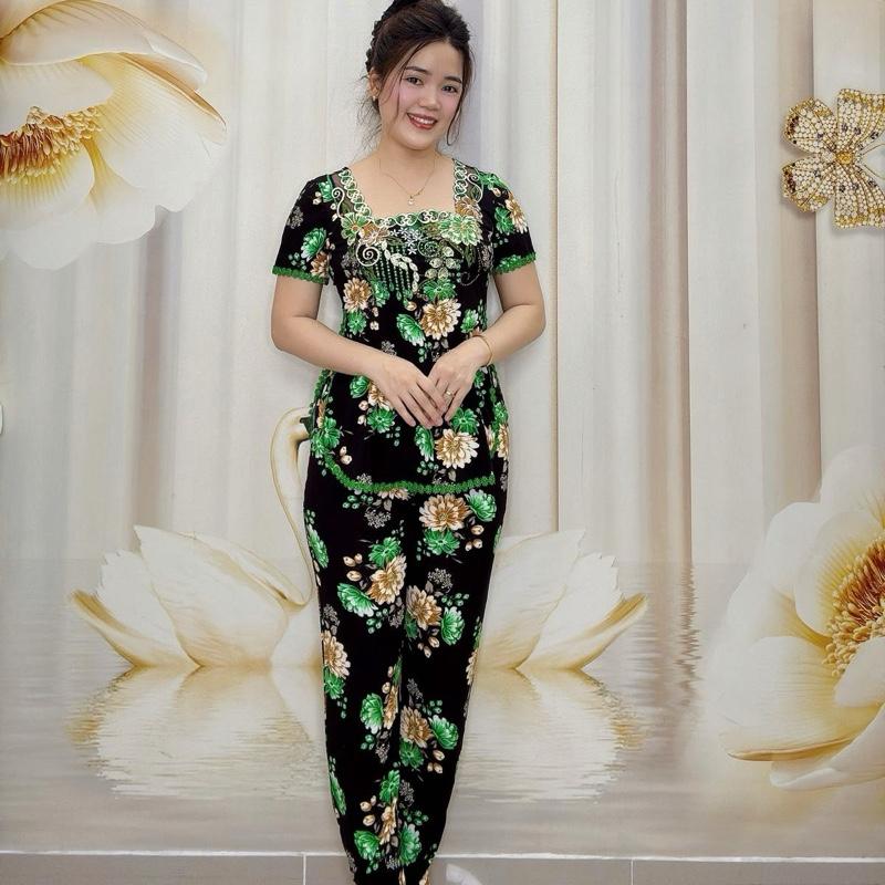 B46 Đồ bộ xẩm trung niên thêu cổ vuông, dáng áo xẻ tà, quần ống ôm thương hiệu Hải Sơn Women