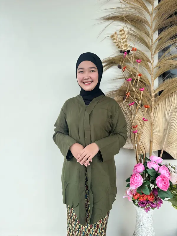Kebaya Wanita Madura Kartini Tradisional Modern Tangan Panjang Kekinian Bahan Katun Mikro Premium 3
