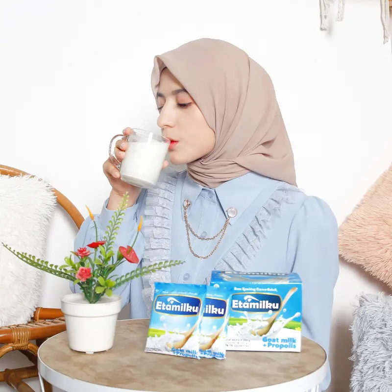 1 BOX Susu ETAMILKU (10 Sachet) Susu Kambing Etawa Bubuk Plus Propolis Original 1