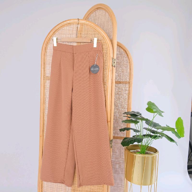 Asofa Rena Celana Kulot Knit Formal Looks 0