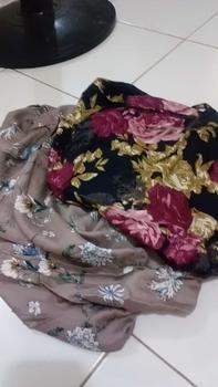 Product Review of Dress Sophia Ruffle Karet Punggung Rayon Nyaman Adem from 🥰** H**y T**s ♉** 0