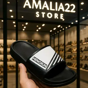 Sandal Pria Wanita Hitam Putih Desain Nyaman Tahan Lama untuk Aktivitas Sehari-hari dengan Logo Khas