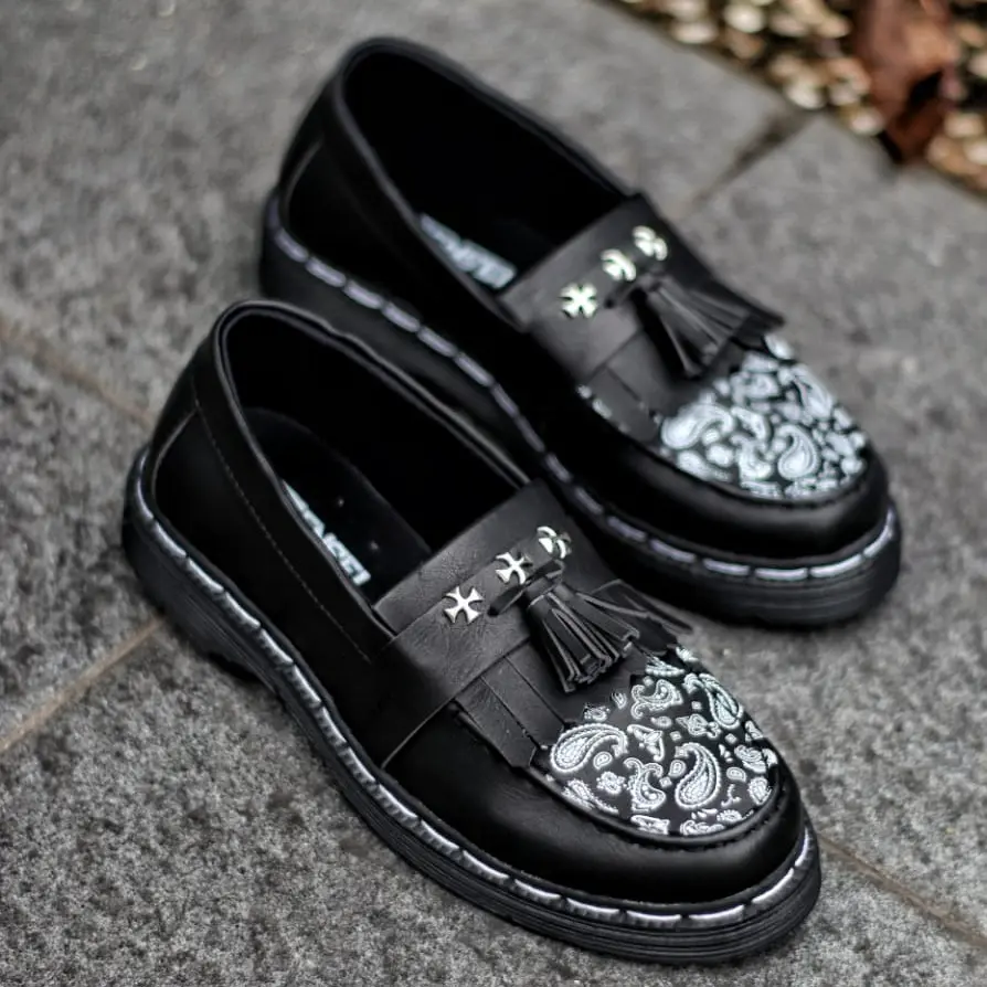 Sepatu Loafers Pria Formal Slip On Skena Hitam Dogmart Pantofel Kerja Kulit PU Penny Loafers Sintetic PremiumLeon Spike Pesley