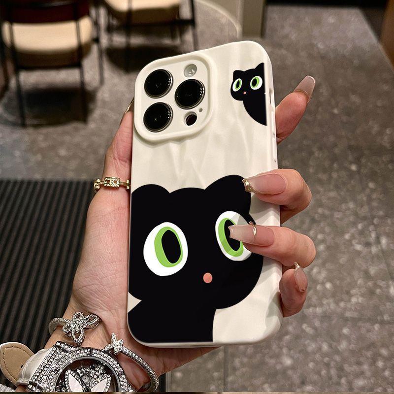 Little Black Cat áp dụng cho vỏ điện thoại Apple 16Promax iPhone 15 cao cấp 14 vỏ xếp ly 13 mẫu nổ xsmax.