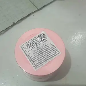 Glad2Glow Moisturizer Pomegranate Niacinamide tone cream wajah - Pelembab Mencerahkan Instan&Meratakan Warna Kulit pelembab mencerahkan | day cream mencerahkan wajah moisturizer panthenol pelembab wajah kering dan kusam moist skincare