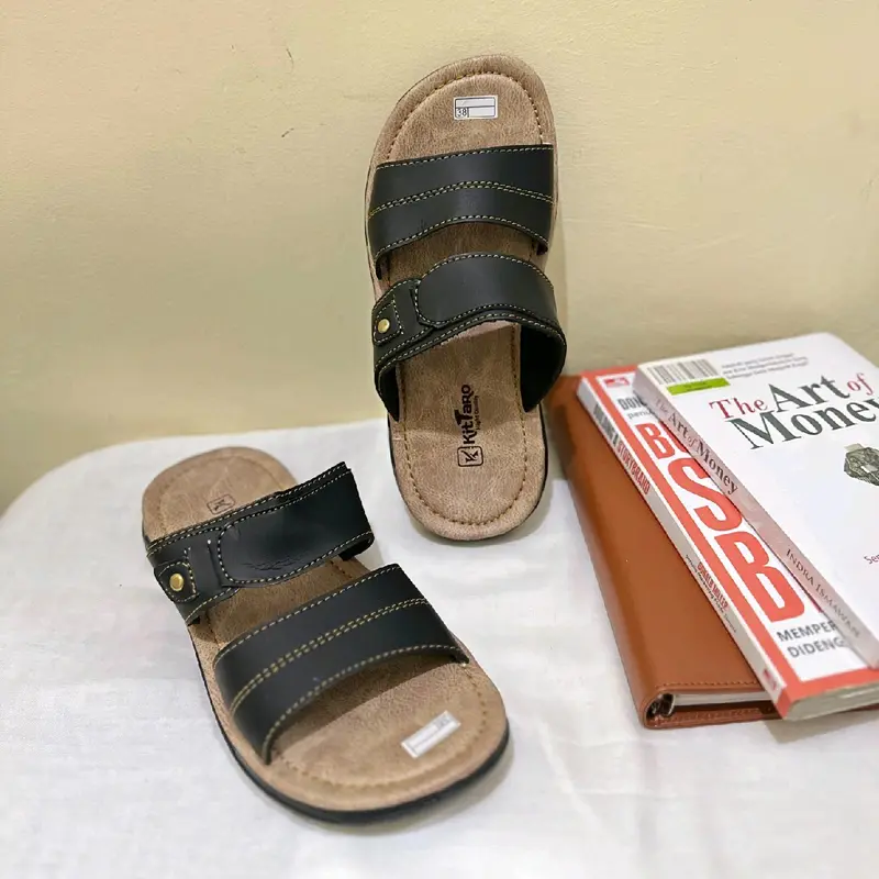 Sandal Tasik Pria Modern Model Slip On Elegan Anti Slip 3