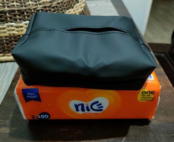 Product Review of Tempat Tissue Mobil Kulit 3in1 Headrest Armrest Visor Premium Kotak Tisu Mobil from L**p 0