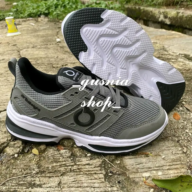 Sepatu running pria dan wanita, sepatu olahraga sneakers terbaru, sepatu sekolah, sepatu joging, dll 4