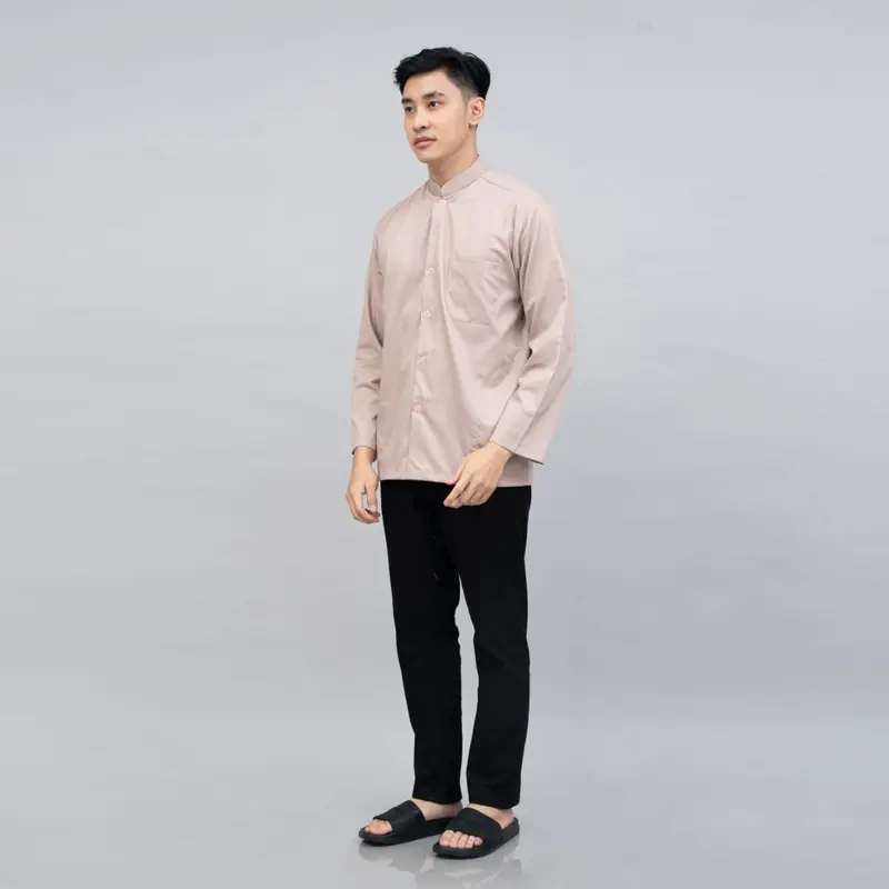 Kemeja Pria Lengan Panjang Saku Samping Kanan Kiri Warna Coksu 1