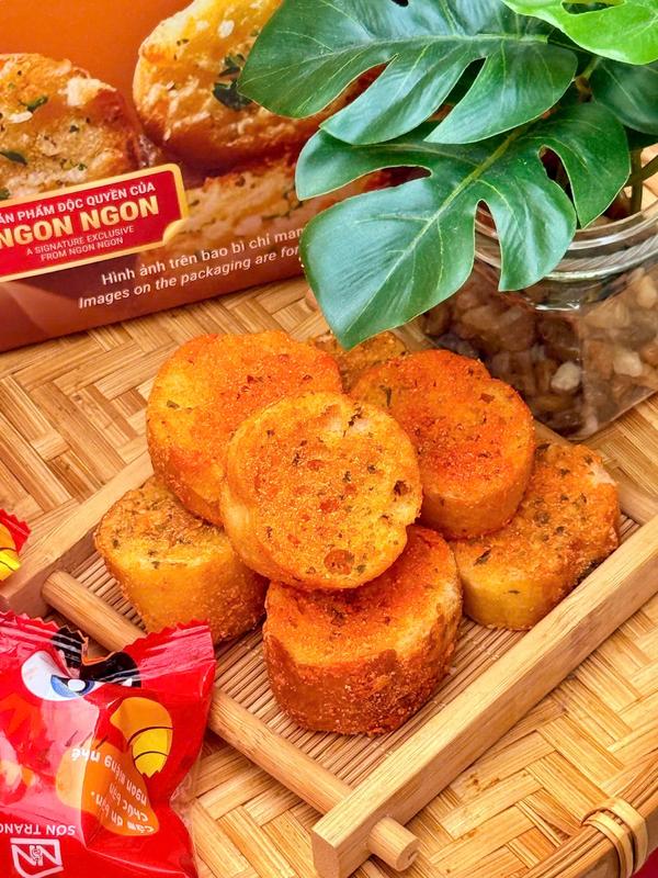 Bánh Mì Bơ Tỏi Phô Mai Trứng Muối Muối Ớt 1 Hộp 200gr Đồ Ăn Vặt SNACK Food Thức Ăn
