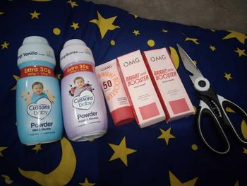 Product Review of OMG Oh My Glow - Bright Booster Glow Kit Paket Perawatan Wajah untuk Kulit Tampak Glowing, Mencerahkan, Tampak Sehat, Menjaga Skin Barrier, Mengandung Niacinamide , Peptide, Vitamin C - Sabun Pembersih Wajah, Moisturizer, Sunscreen from 💕**💕 0