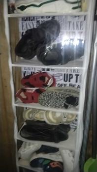 Product Review of Limited edition! Rak tas gantung jumbo motif estetik bahan frint 3D rak tas motif wallpaper koran / rak tertutup alas triplek mika tebal / rak gantung jumbo spon frint 3D from G**a 0