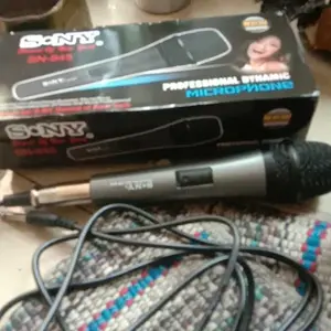 S. NY SOUND OF NEW YORK SN-845 MICROPHONE CABLE MIC KABEL KARAOKE