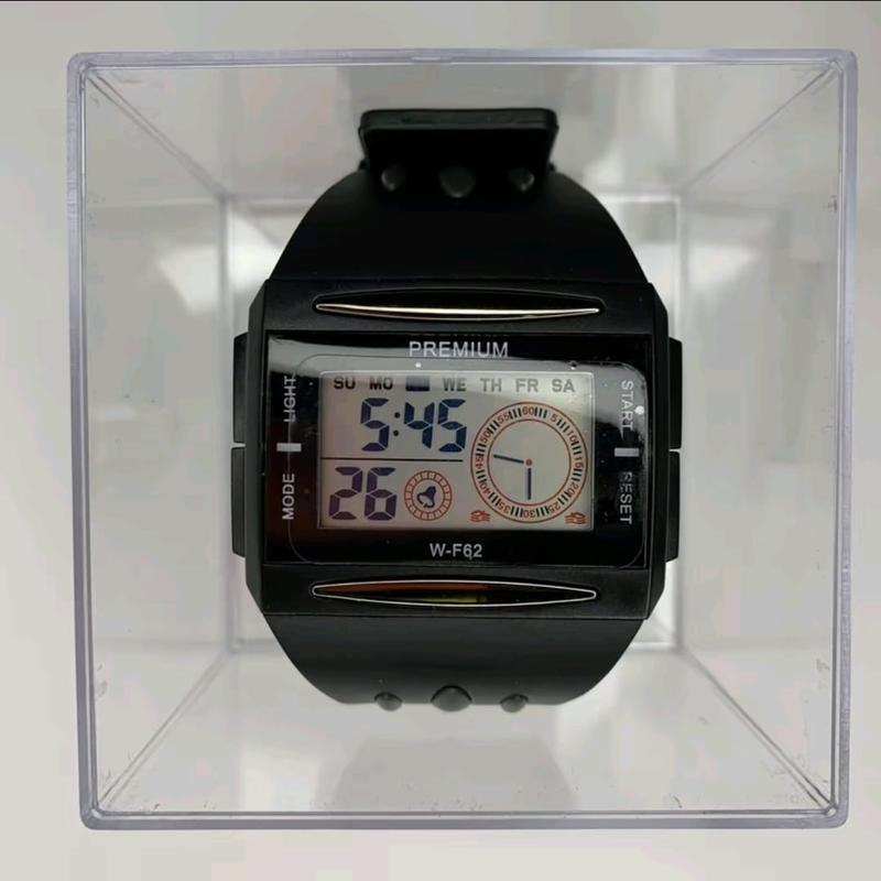100 % Original Jam Tangan Lasika Bentuk / Body Kotak Anti Air watchh { dapat box , baterai cadangan + gelang } 2