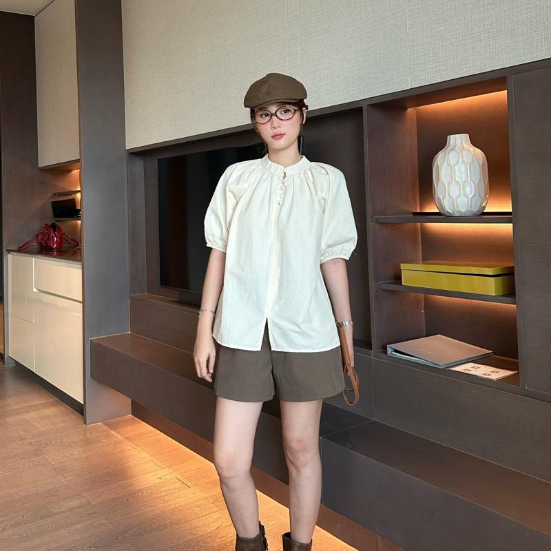 Áo kiểu nữ tay lửng cổ tròn phối cúc bọc | Kani Shirt - B.Y Tea