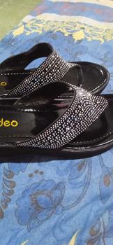 Product Review of Sandal Wedges Wanita Kekinian/ Sandal Wedges Wanita Model Jepit Manik-Manik Terbaru from ** A**i P**i 2