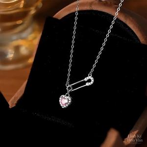 Dây Chuyền Cổ Clavicle Nữ Kim Cúc Trái Tim - Phong Cách Ins Tươi Ngọt Tinh Tế, Đơn Giản Sang Trọng Cao Cấp, Thiết Kế Ít Người Có Phù Hợp Mọi Style