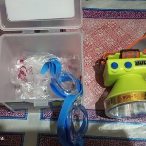 Senter Kepala Selam Diving 260 Watt Sunpro S-8961 Cahaya Putih Waterproof Super Terang Batre 4000mAh Tahan Hingga 12 Jam Pemakaian Plus Kaca Mata Renang