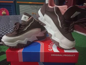 Product Review of GIOZURRO SEPATU WANITA SNEAKER WANITA TERBARU GZ8008 Sepatu Boots Wanita Sportif Ringan Casual Hitam Shoes Putih Olahraga from t**i 0