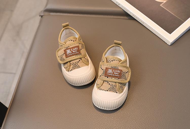 Product Introduction of Foreign Trade Baby Cartoon Shoes Korean Edition Autumn 0-3 Year Old Bear Soft Sole Men's and Women's Walking Shoes 10