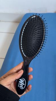 Product Review of The Wet Brush Detangler Original - Sisir Anti Kusut Mengurangi Rambut Rontok Kering dan basah from C**🌻 0