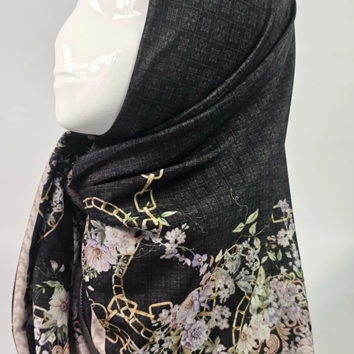 Kerudung Segi Empat Afsheen Voal Premium 110x110 Variasi Black Muslim Square - Lembut, Nyaman, Cantik, Jilbab