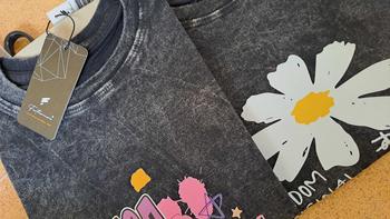 Product Review of Vendom Kids Baju Kaos Anak Washet Laki-Laki / Perempuan Unisex Umur 1-12 Tahun Bahan Cotton 30S Katun Santai Polos Hitam from y**i 0