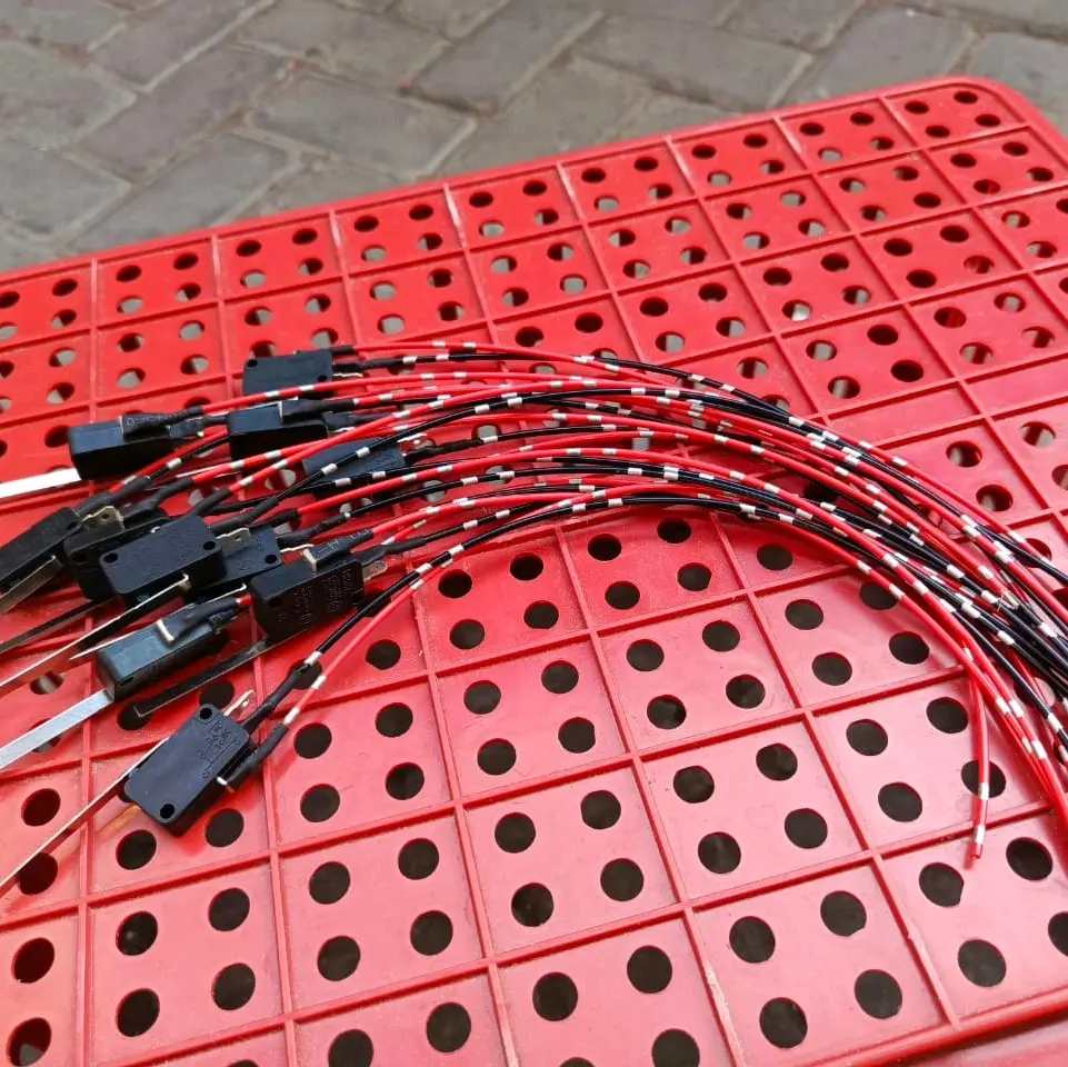 SAKLAR PIW PIW SAKLAR LAMPU DIM