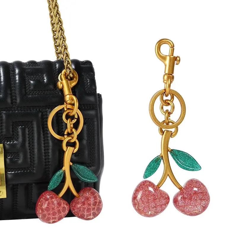 Gantungan Cherry daun lucu sesuai gambar 0