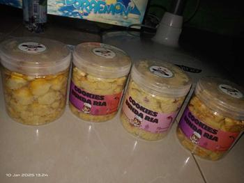 Product Review of Paket Castangel,kacang,nastar,bola² susu from k**a 0