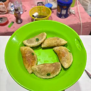 cireng mini isi bakso pedas isi 10pcs dijamin enak / cireng pastel isi baso pedas Makanan cireng isi Baso