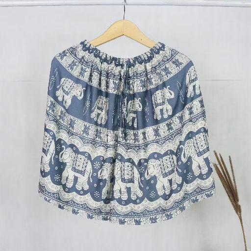 Celana Pendek Wanita Super Jumbo Motif Gajah Mihu Mihu Selutut Hotpants Bigsize Rayon Kulot Shorts Santai Muat Sampai BB 100Kg Celana Pendek Wanita Super Jumbo Motif Gajah Mihu Mihu Selutut Hotpants Bigsize Rayon Kulot Shorts Santai Muat Sampai BB 100Kg