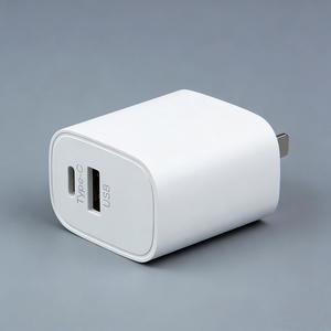 携帯用20W USB-C充電器、汎用デュアルポート20Wアダプター、iPhone・Samsung・アンドロイド・タブレット対応携帯アクセサリー