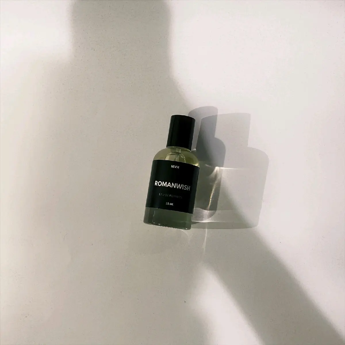 Parfum romanwish. Unisex Tahan Lama by MVH - 35ml