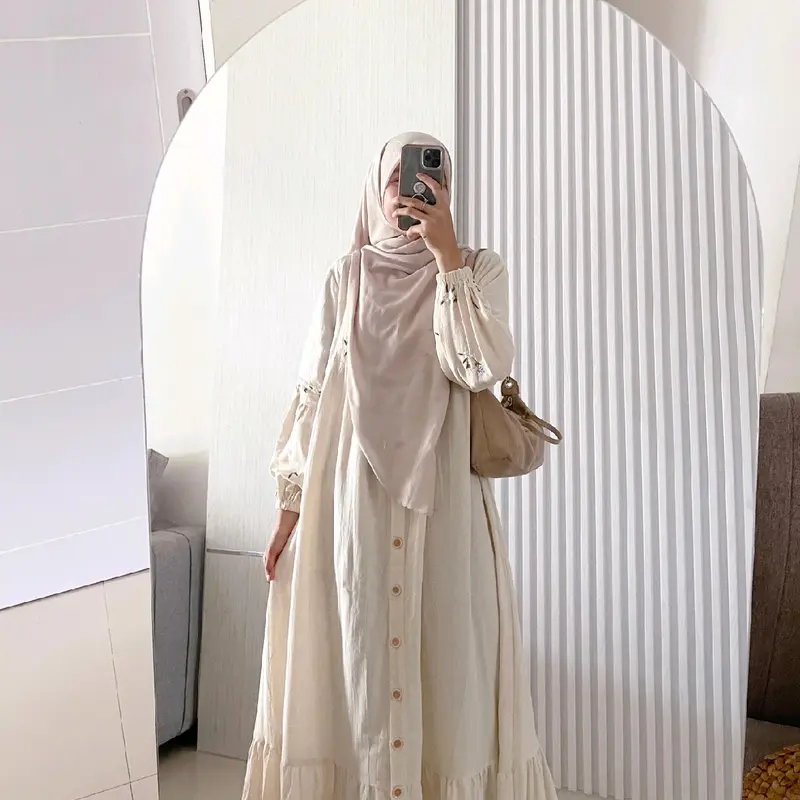 Tyara dress by Latasha Outfit 2