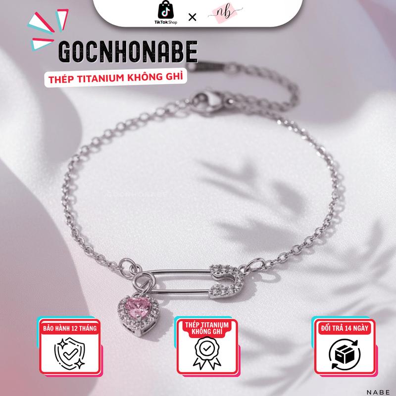 Vòng tay safety pin đính đá trái tim lấp lánh - Đọc mô tả