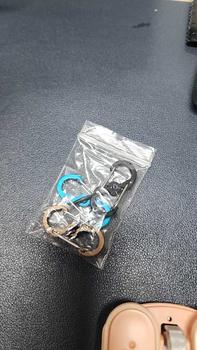 Product Review of Gantungan Metal S-biner carabiner  Premium Quality spring hook with Safety Lock from A**e 0