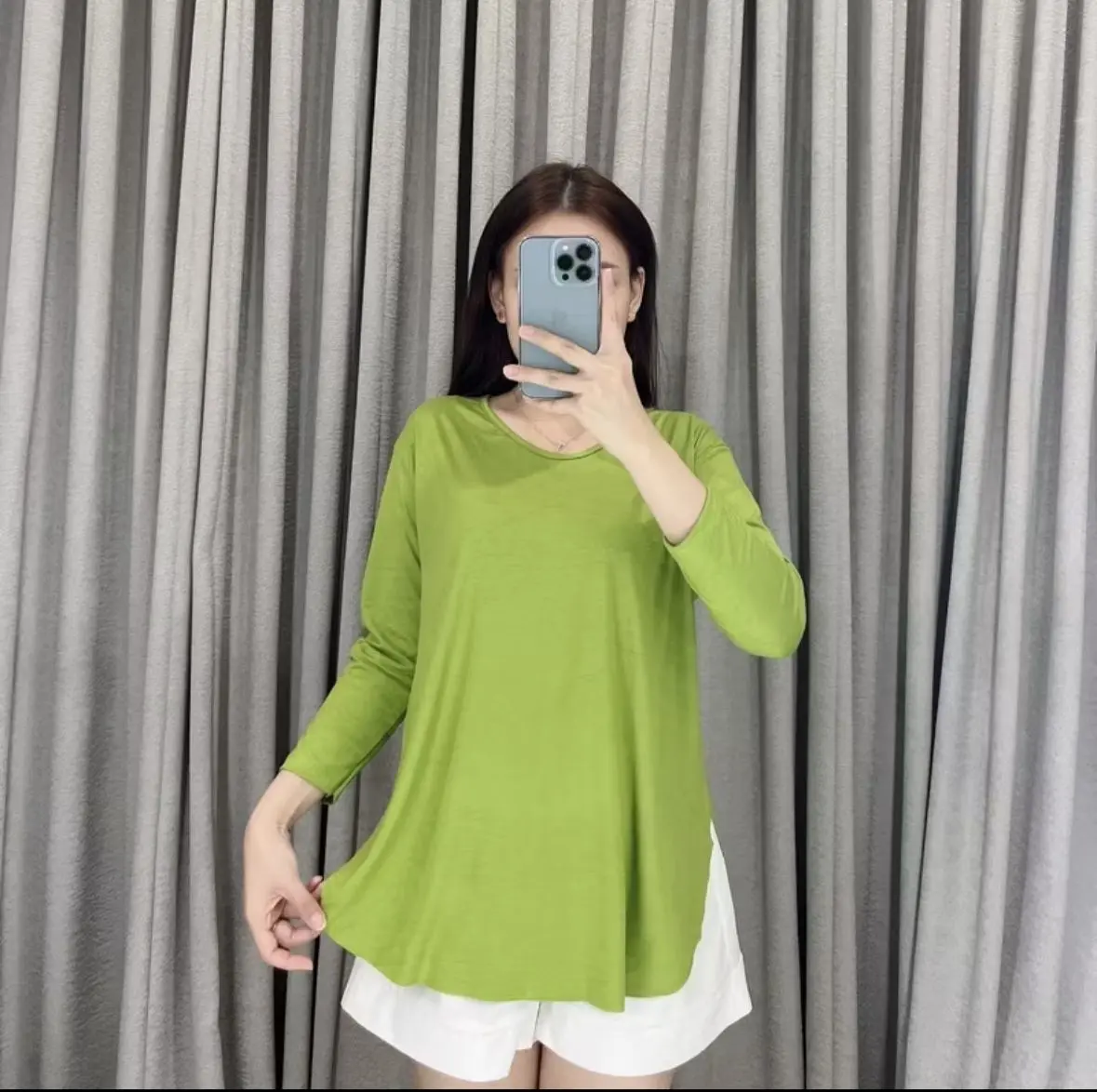 Kaos oversize lengan 7/8 / Kaos wanita jumbo / Kaos oversize slit Kaos oversize lengan 7/8 / Kaos wanita jumbo / Kaos oversize slit