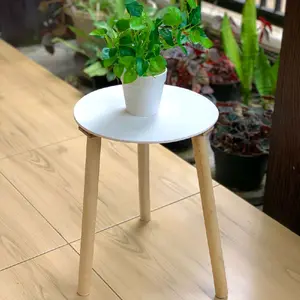 MEJA KAYU KECIL ESTETIK WARNA PUTIH