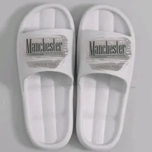 Sandal Selop trendy motif Mancester foq putih