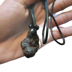 Kalung muntabesi utuh natural tali kualitas HQ dari korea unik elegan Batu