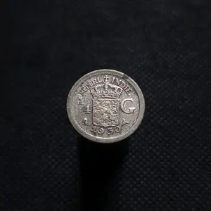 Uang Kuno Perak 1/4 Gulden Tahun 1930 Wilhelmina Belanda apa adanya