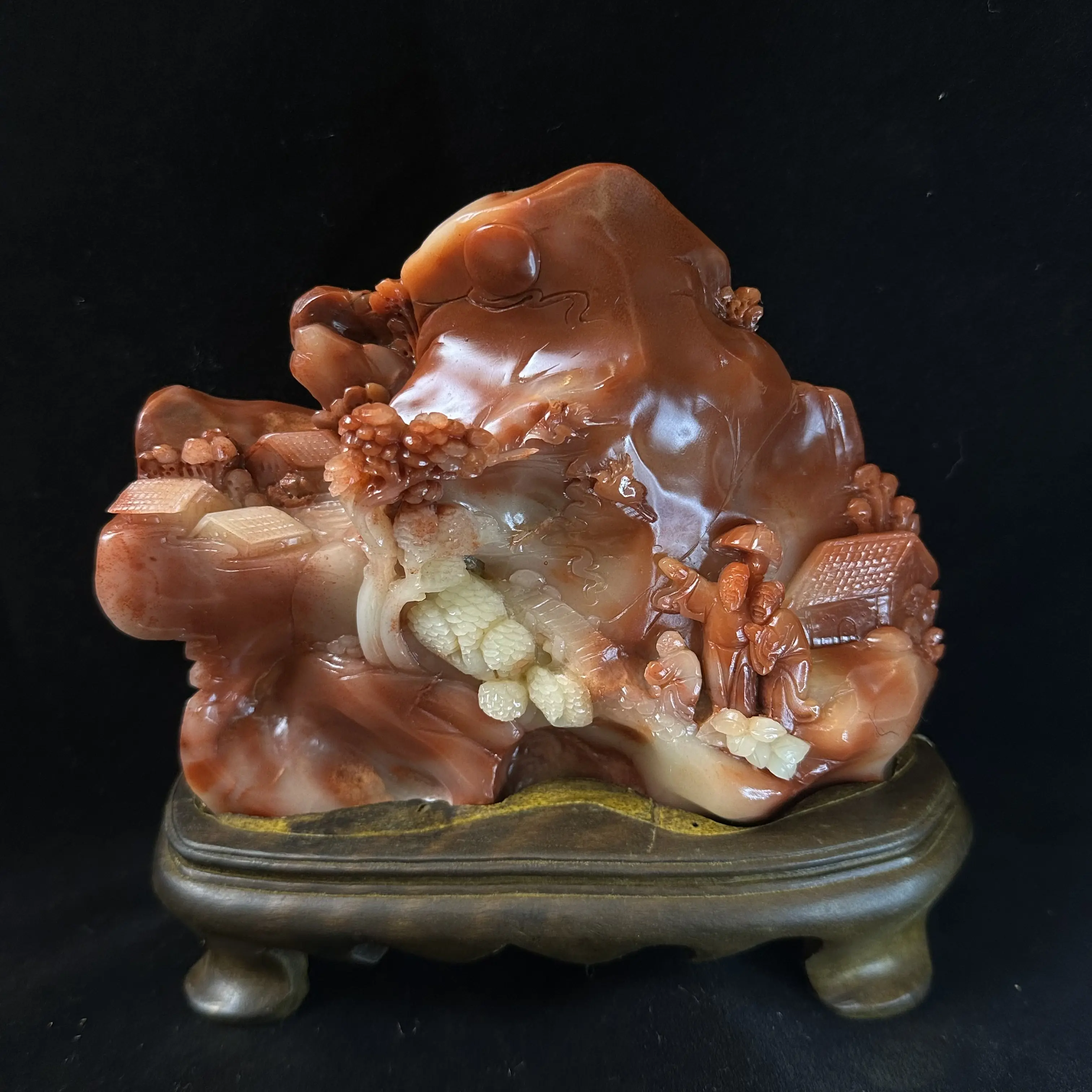 A lotus landscape ornament Shoushan stone ornament Chinese traditional culture collection red ornament