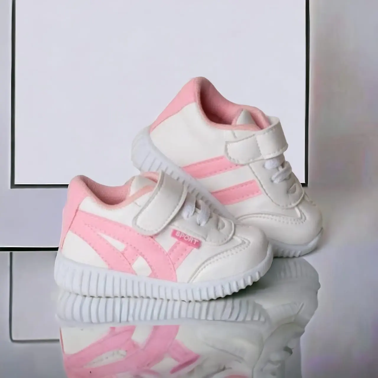 sepatu anak sport prempuan - putih list pink