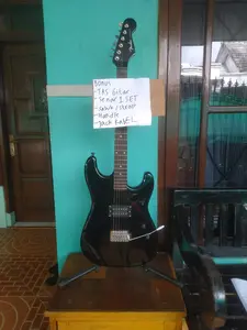 gitar listrik fender stratoces custom siap tampil