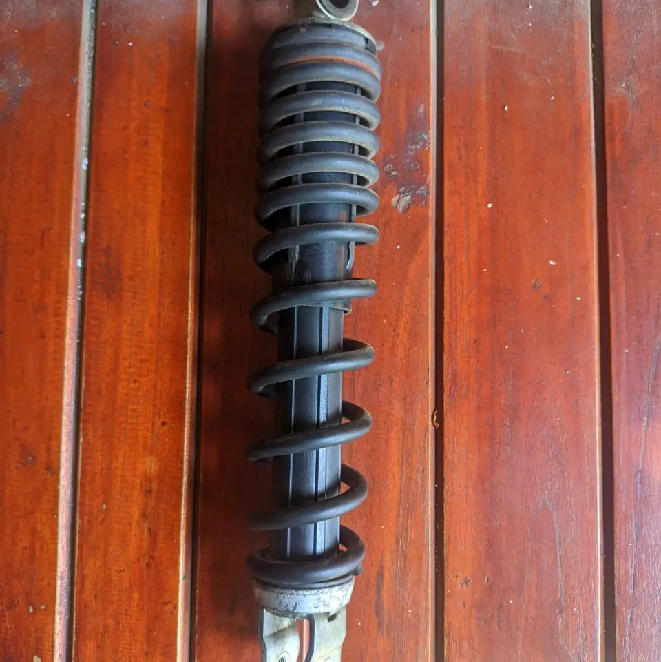 Skok honda beat original warna hitam
